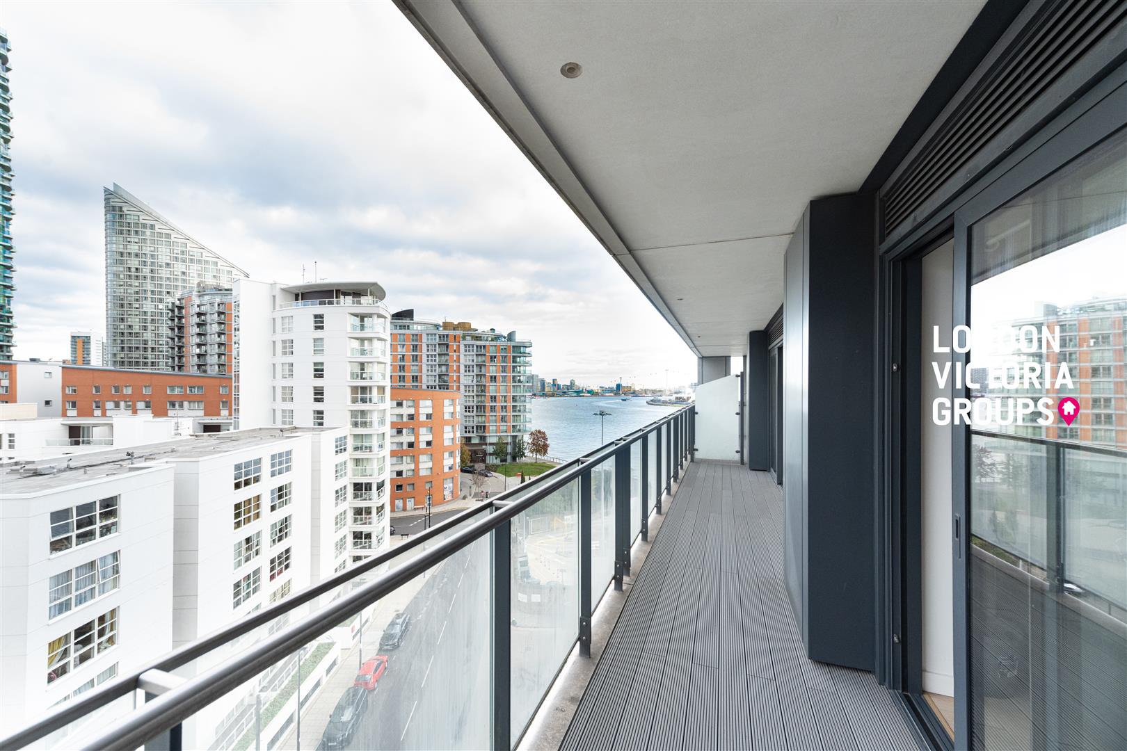 Horizons Tower, 1 Yabsley Street, London